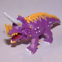 05 · Triceratops (figure)