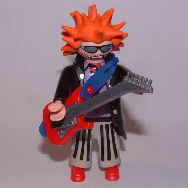 03 · Gitarrista Heavy - figura