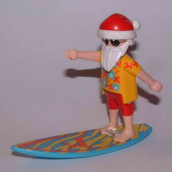 11 · Surfista Navideño - figura