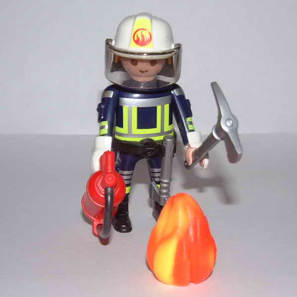 09 - A Difficult Mission for the Firefighters · Firefighter in Protective Gear - figure